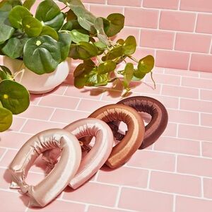 OPEN BOX NEW Kitsch * Jumbo Satin Heatless Curling Rods * 4pcs * Rosewood